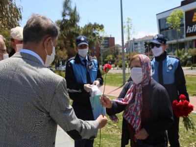 Atakum Belediyesi Anneler Günü’nü unutmadı
