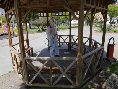 Sokağa çıkacak çocuklar için Atakum parklarında hijyen önlemi
