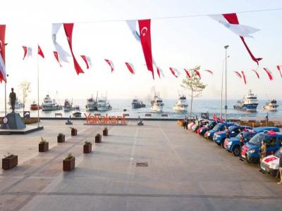 Balıkçılar ve dalgıçlar kutlamalara renk kattı
