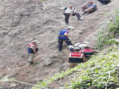 Samsun’da yamaçta mahsur kalan şahıs kurtarıldı
