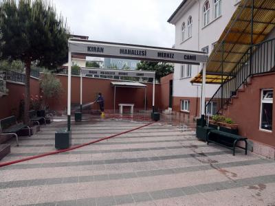 İlkadım’da camiler cuma namazına hazır
