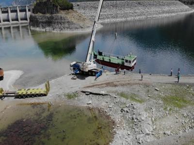 Barajdaki ulaşım sorununa “feribotlu” çözüm
