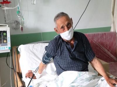 90 yaşındaki çift, koronayı yendi