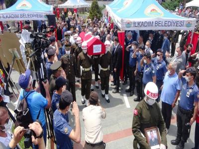 İdlib şehidi son yolculuğuna uğurlandı
