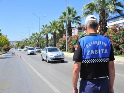 Zabıtadan korona virüs denetimi: Fazla yolcu alan şoföre ceza
