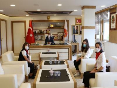 Üreten kadınlardan Özdemir’e teşekkür
