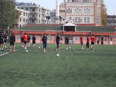 Çarşambaspor’da ’suni çim’ endişesi
