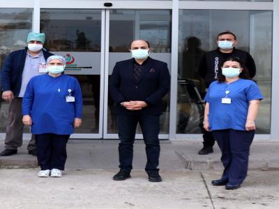 Hastaneyi yakmak isteyen hastayı durduran hemşirelere teşekkür
