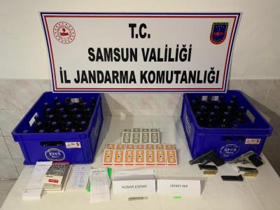 Bafra’da kumar evinde uyuşturucu ve silah ele geçirildi
