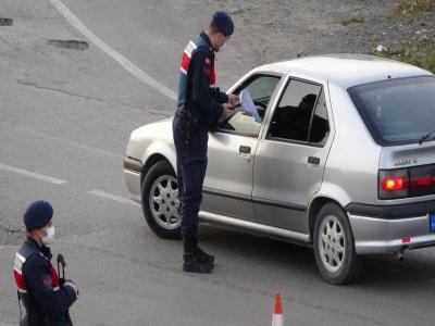 İlkadım Jandarma’dan sokağa çıkma yasağı uygulaması
