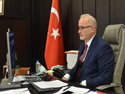 Rektör Ünal: 'Sağlık sadece insanla ilgili değildir, dünyayla da ilgilidir'

