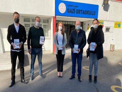 Balkan Türkleri Derneği’nden eğitime tam destek
