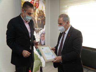 Yeni yılın ilk iş yeri açma ruhsatını Başkan Demirtaş takdim etti
