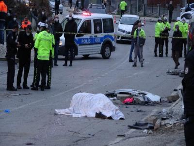 Belediye işçi servisi devrildi: 2 ölü, 20 yaralı
