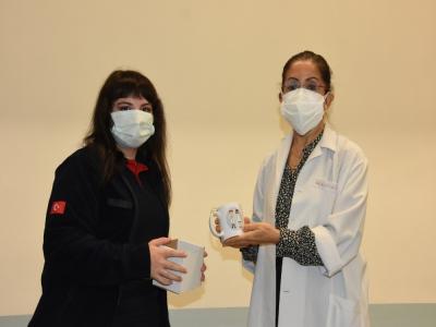 OMÜ’lü öğrencilerden sağlık çalışanlarına teşekkür
