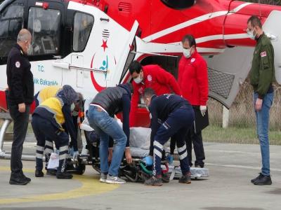 Samsun’da beyin kanaması geçiren hastanın yardımına ambulans helikopter yetişti
