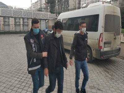 Samsun’da 6 bin 892 adet uyuşturucu hapla yakalanan 6 kişi adliyeye sevk edildi
