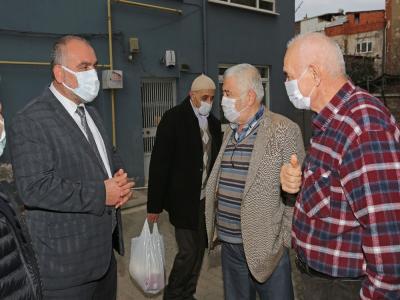 Başkan Sandıkçı: 'Esnaf kardeşlerimi canı gönülden kutluyorum”
