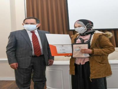 Başkan Demir öğrencileri ödüllendirdi
