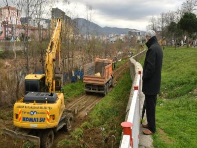 Mert Irmağı’nda temizlik çalışması

