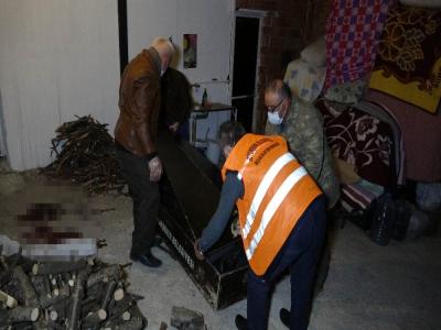 Bıçakladığı ağabeyine pişman olup kalp masajı yaptı ancak kurtaramadı
