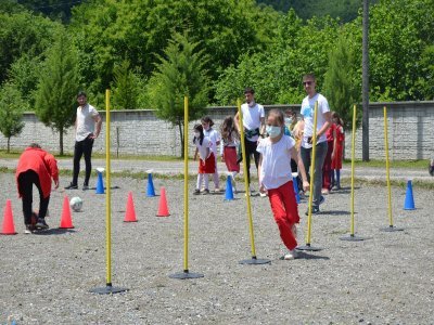 800 ÇOCUK SPORLA BULUŞTU