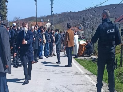 BAKAN SOYLU, DAYISINI TOPRAĞA VERDİ