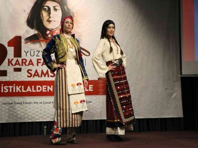 BU DEFİLE BÜYÜK İLGİ GÖRDÜ