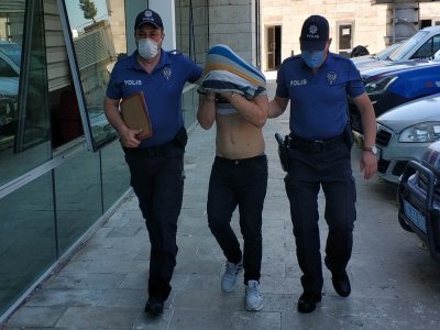CEZAEVİNDEN ÇIKTI HIRSIZLIK YAPTI