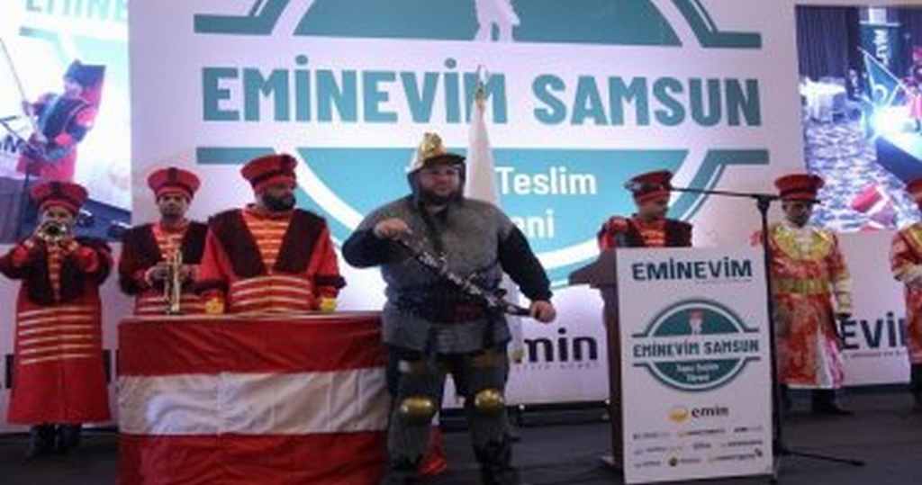 Eminevim, Samsun da Tapu Dağıttı