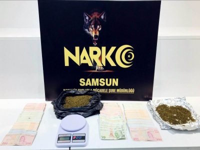 EVİNDE BONZAİ SATARKEN YAKALANDI