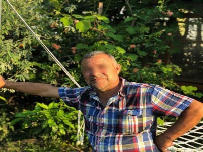 EVİNİN ÖNÜNDE KAFASINA SIKTI