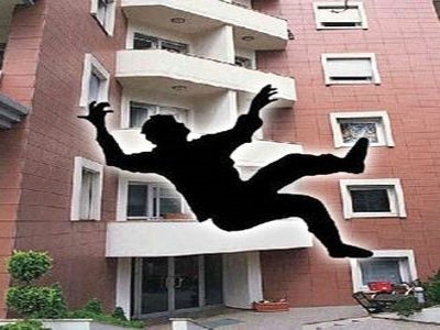 GENÇ KADIN BALKONDAN DÜŞTÜ