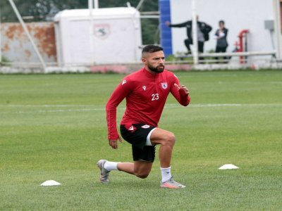 GOL ATMAYA AÇIKMIŞ