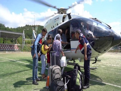 HELİKOPTERİNİ VATANDAŞLARA TAHSİS ETTİ