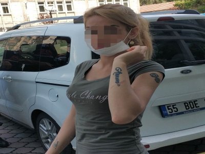 İKİ ÇOÇUK ANNESİ AMA