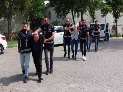 KALEŞNİKOF İLE YAKALANLAR HAKİM ÖNÜNDE