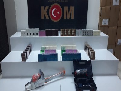 KARGODAN KAÇAK PARFÜM ÇIKTI