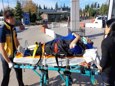 KAVAK'TA KAZA : 4 YARALI 