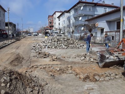KAVAK’TA YOLLAR SİL BAŞTAN