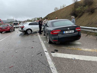 Kavak'ta zincirleme kaza 4 yaralı