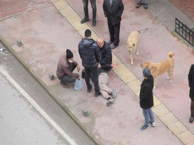 KURYE YAYAYA  ÇARPTI