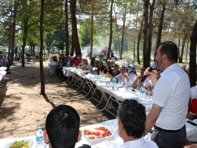 NEFES ALMAK İSTEYEN GELSİN