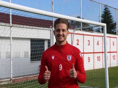 O HEYECANI SAMSUNSPOR İLE YAŞAMAK İSTİYOR