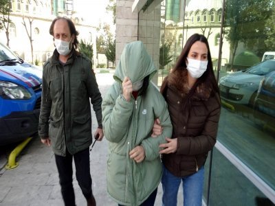 SAĞLIK ÇALIŞANINA SALDIRDI