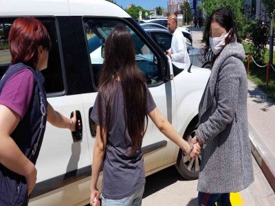 SAMSUN'DA  2 KADIN GASPTAN TUTUKLANDI