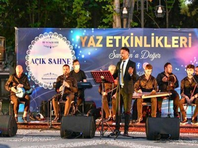 SAMSUN'DA AÇIK SAHNE KONSERİ
