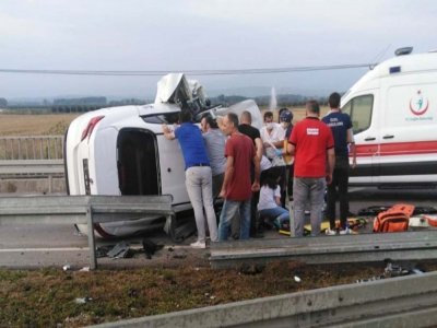 SAMSUN'DA KORKUNÇ KAZA 5 YARALI