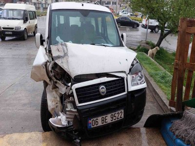 SAMSUN'DA TRAFİK KAZASI 3 YARALI