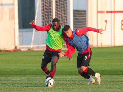 SAMSUNSPOR, BANDIRMASPOR ÖNÜNDE